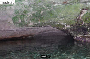 внутри пещеры