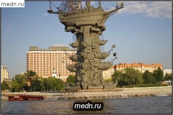 Памятник кораблестроителю Петру Великому