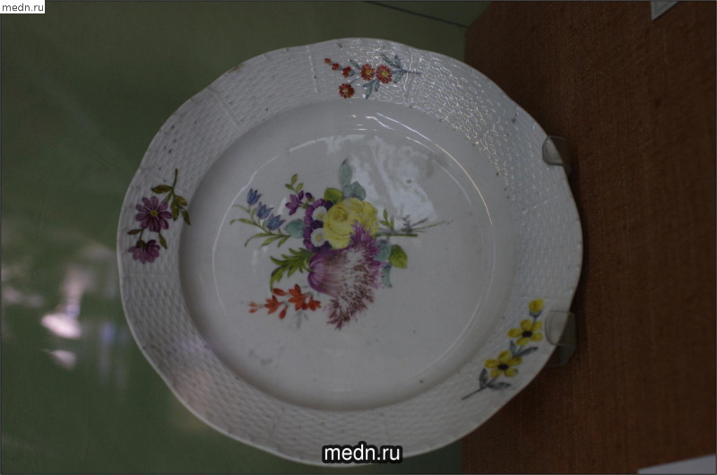 Дизайн тарелки 18 века